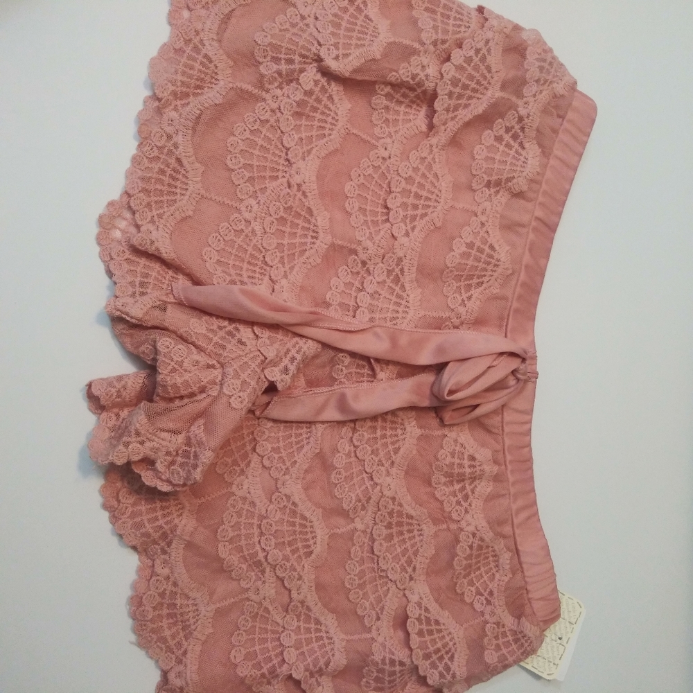 . - Picture 2 of 6